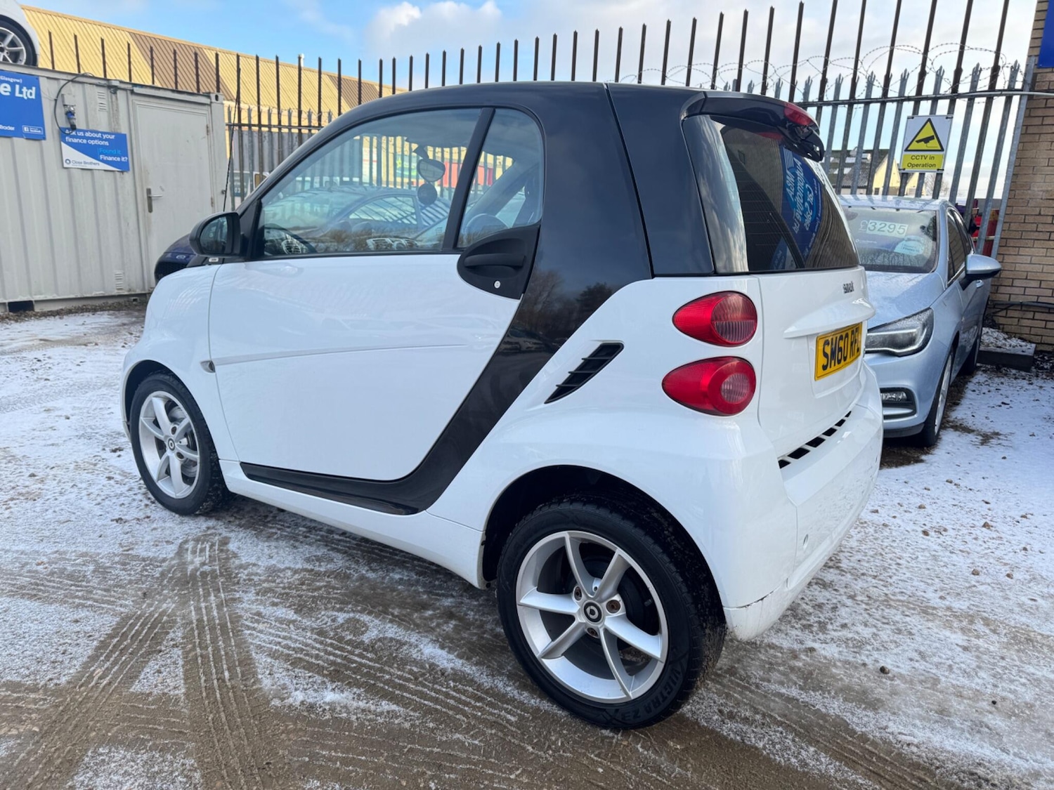 Used smart fortwo 2011 for sale - 77163334: Photo 3
