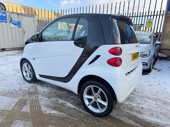 Used smart fortwo 2011 for sale - 77163334: Photo
