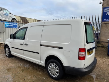 Used Volkswagen Caddy 2015 for sale - 76200387: Photo 4