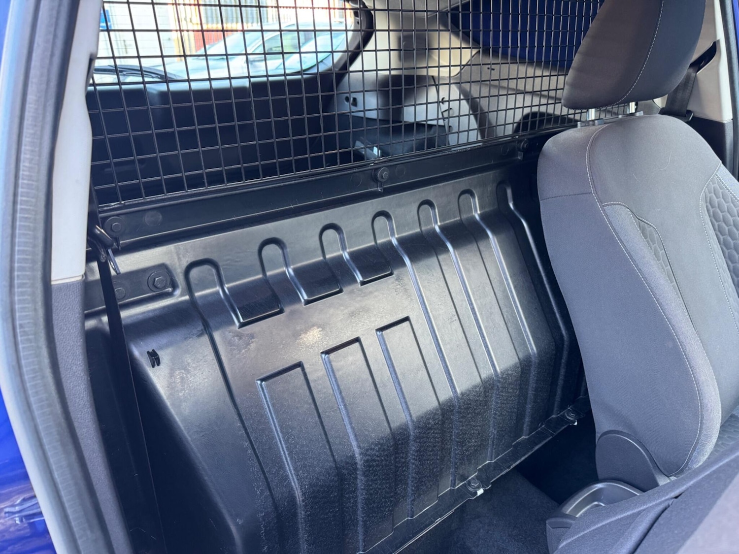 Used Ford Fiesta 2015 for sale - 76975979: Photo 11