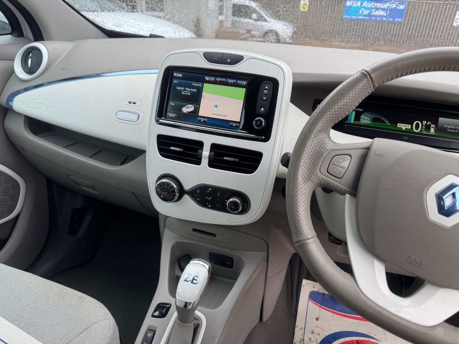 Used Renault Zoe for sale - 77705236: Photo 10