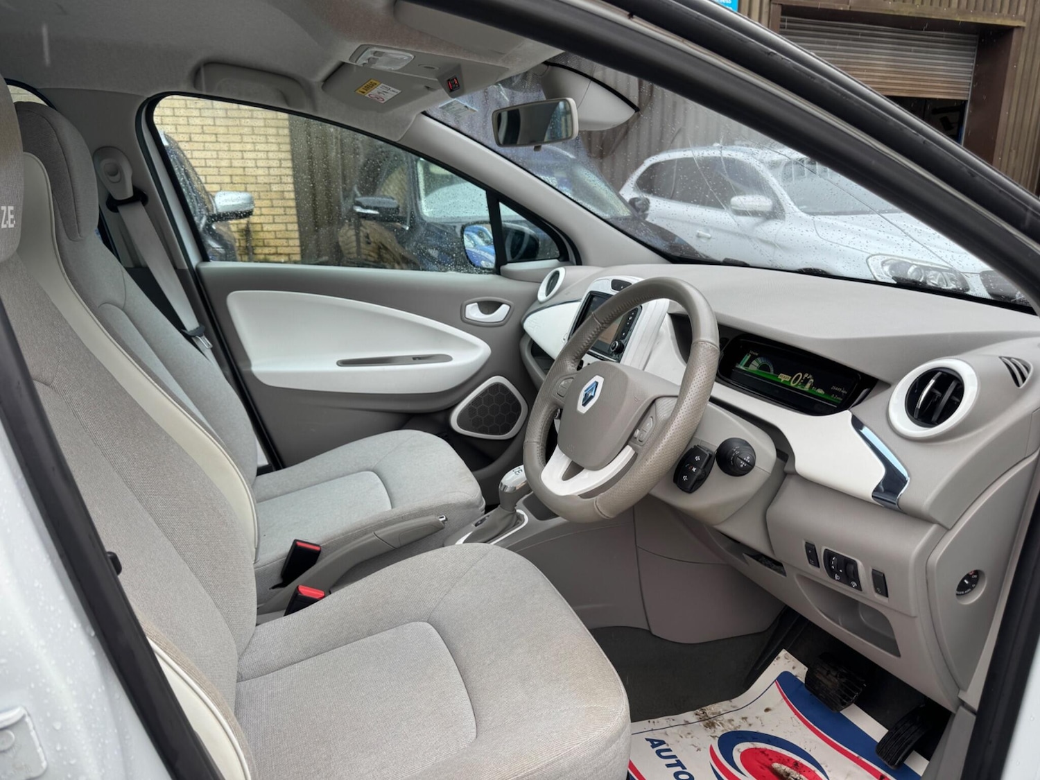 Used Renault Zoe for sale - 77705236: Photo 11