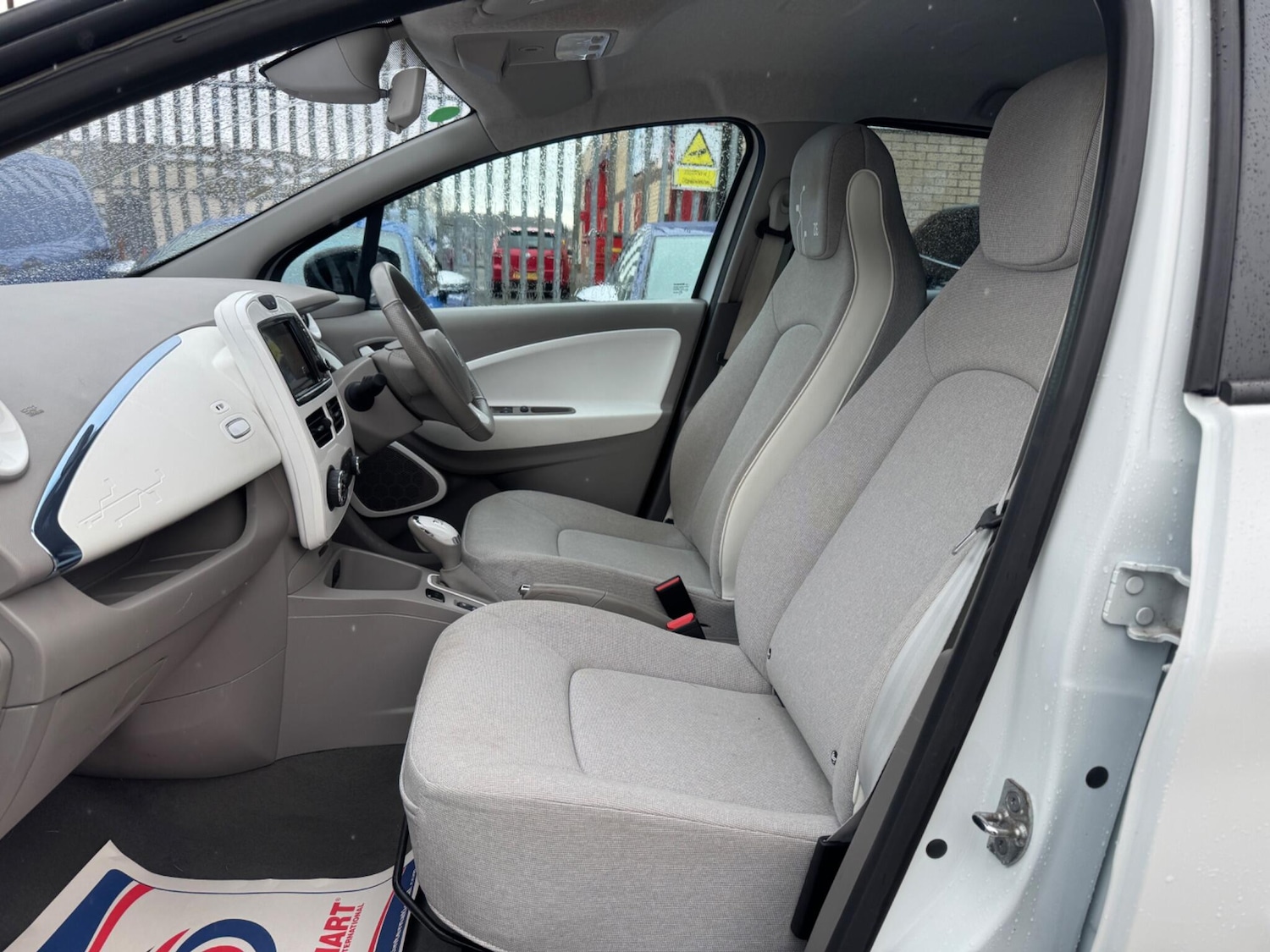 Used Renault Zoe for sale - 77705236: Photo 14