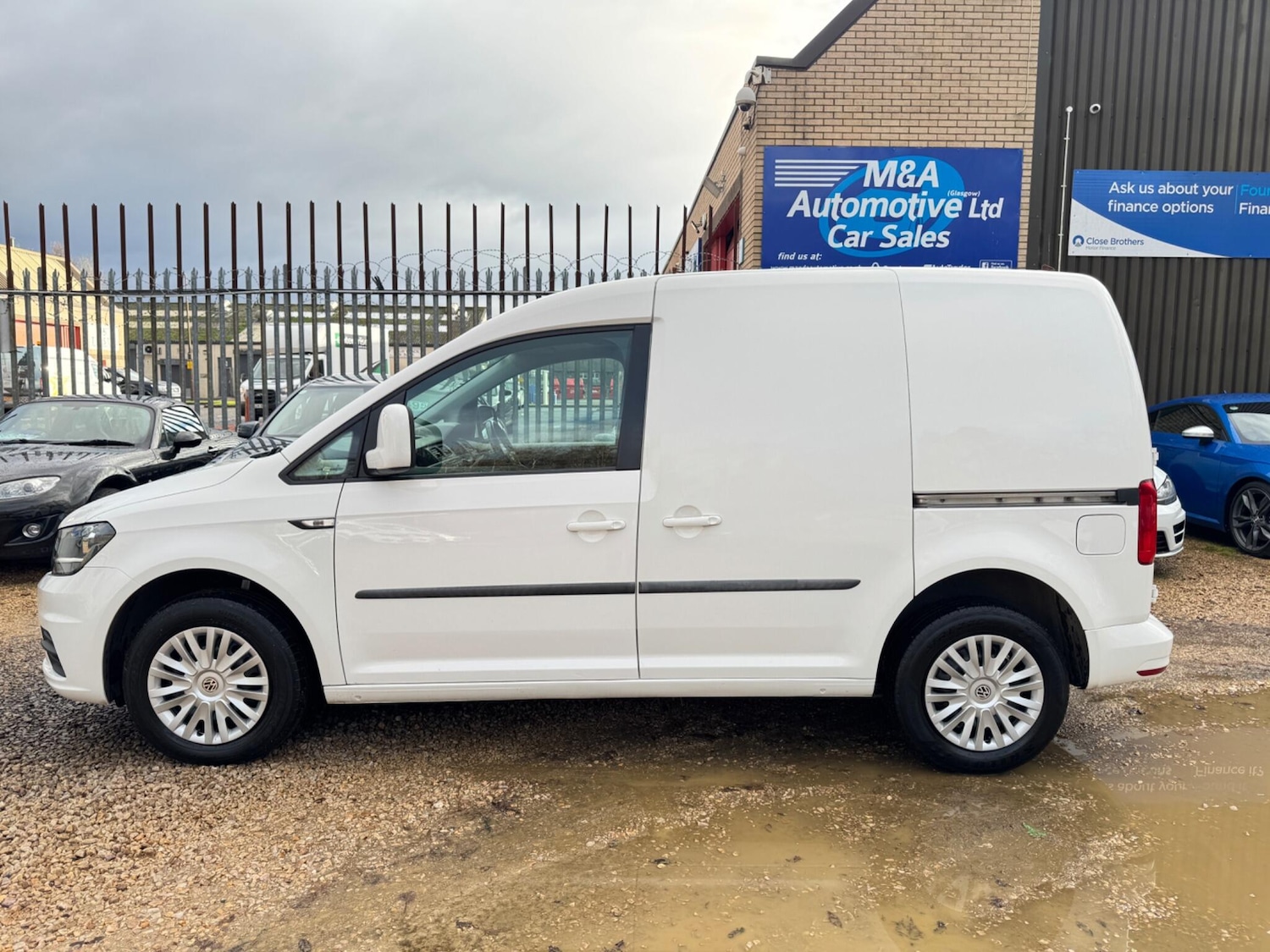 Used Volkswagen Caddy 2018 for sale - 76688803: Photo 3