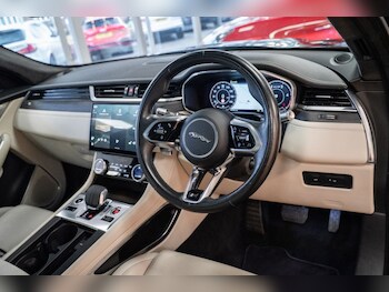 Used Jaguar F-Pace 2021 for sale - 79358746: Photo
