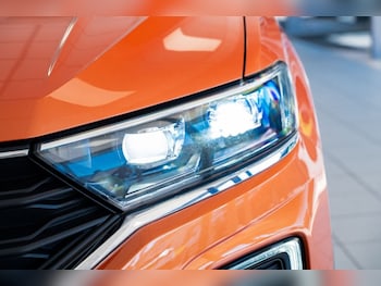 Used Volkswagen T-Roc 2019 for sale - 79196801: Photo