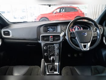 Used Volvo V40 2016 for sale - 79539071: Photo