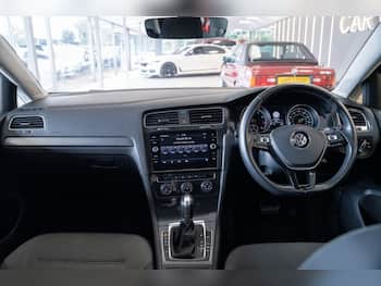 Used Volkswagen Golf 2017 for sale - 79835555: Photo