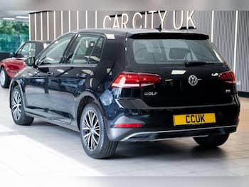 Used Volkswagen Golf 2017 for sale - 79835555: Photo