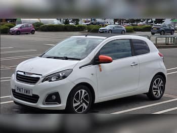 Used Peugeot 108 2017 for sale - 79520000: Photo