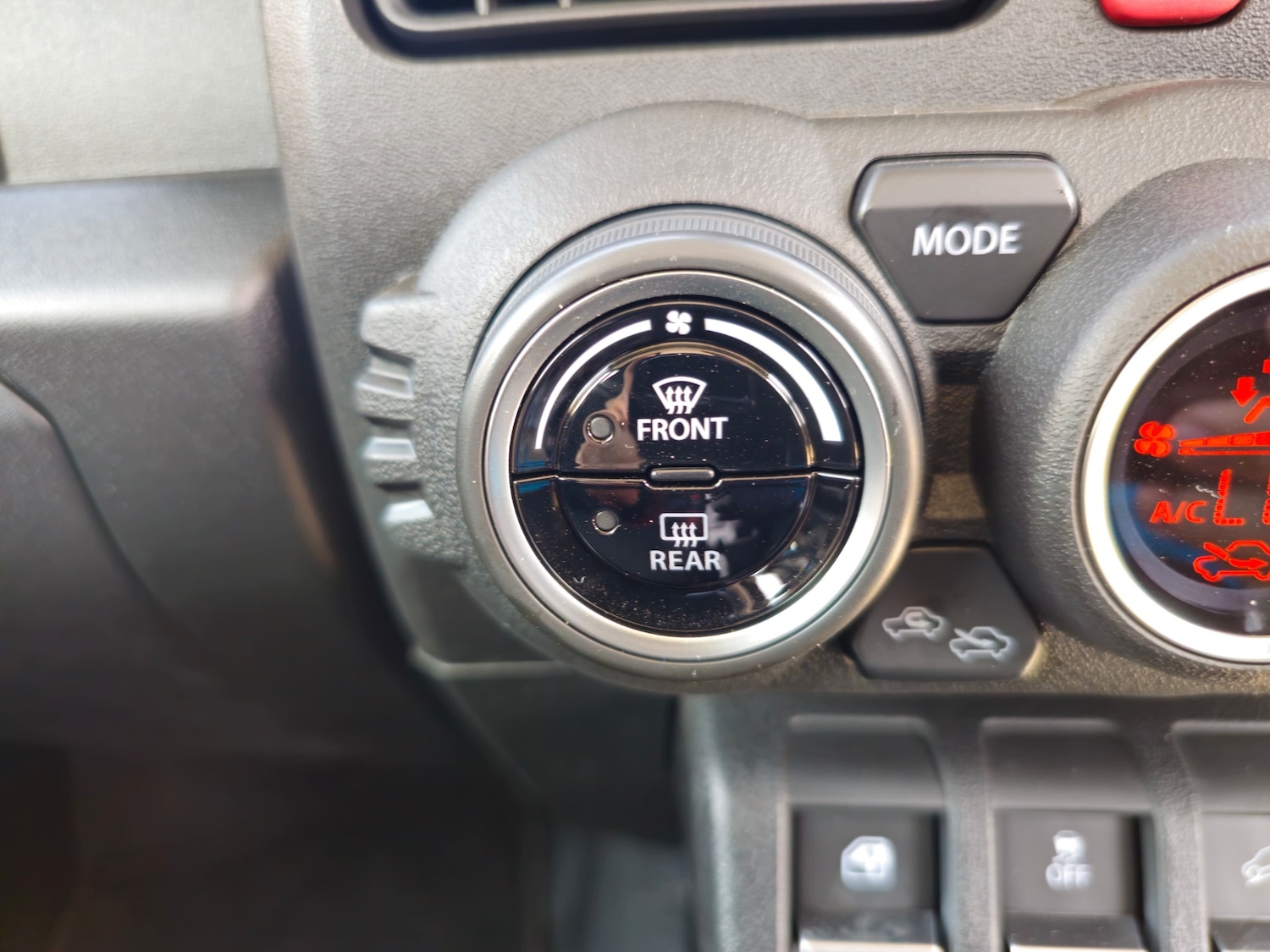 Used Suzuki Jimny 2025 for sale - 76588770: Photo 48