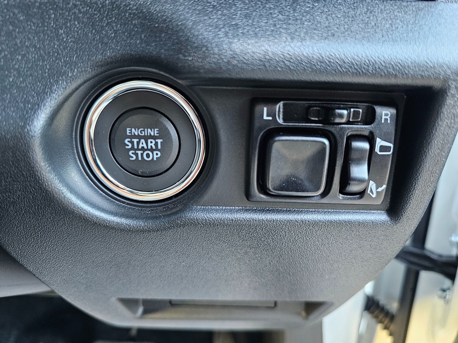 Used Suzuki Jimny 2025 for sale - 76589197: Photo 40