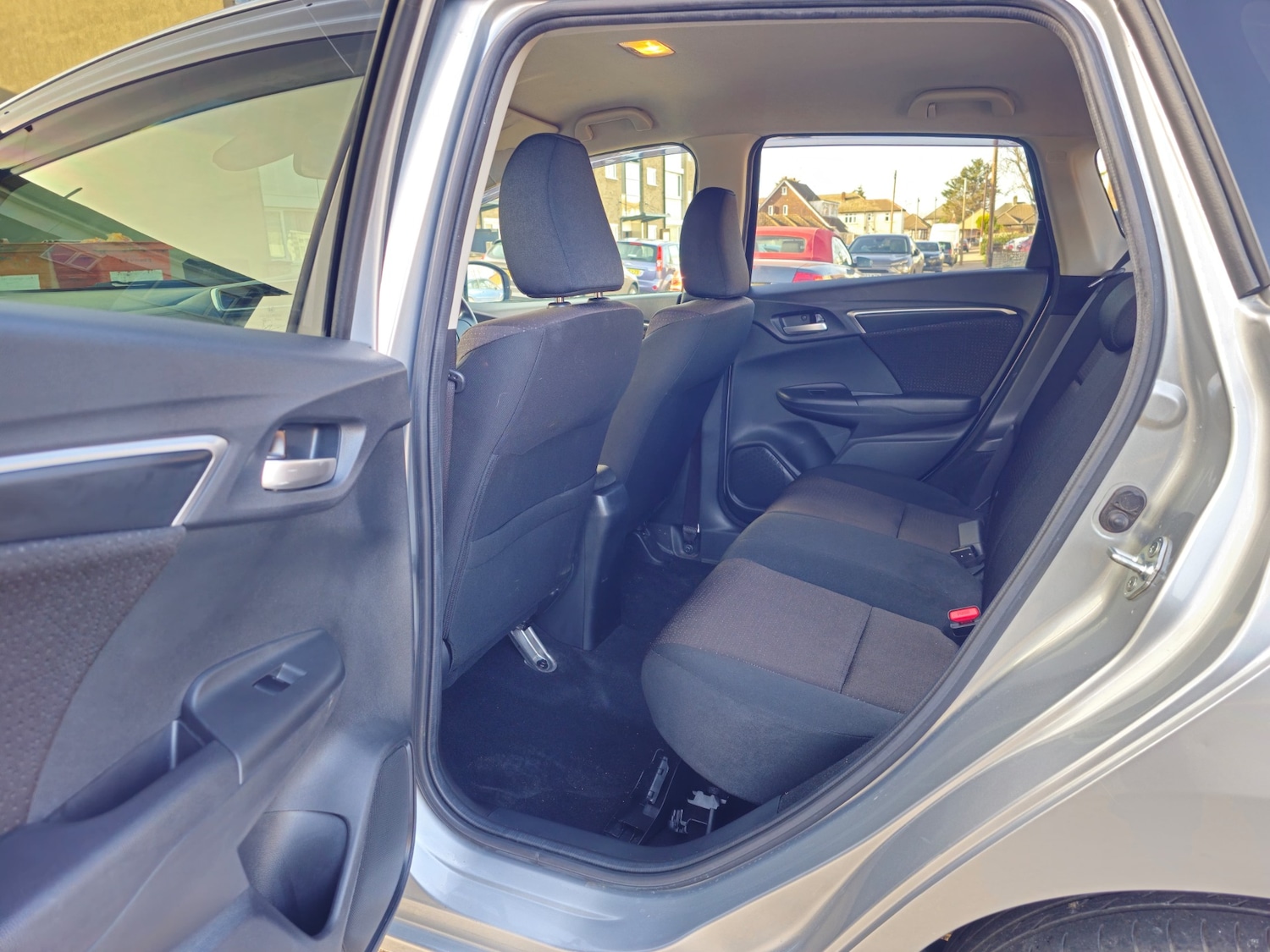 Used Honda Jazz 2023 for sale - 76142668: Photo 8