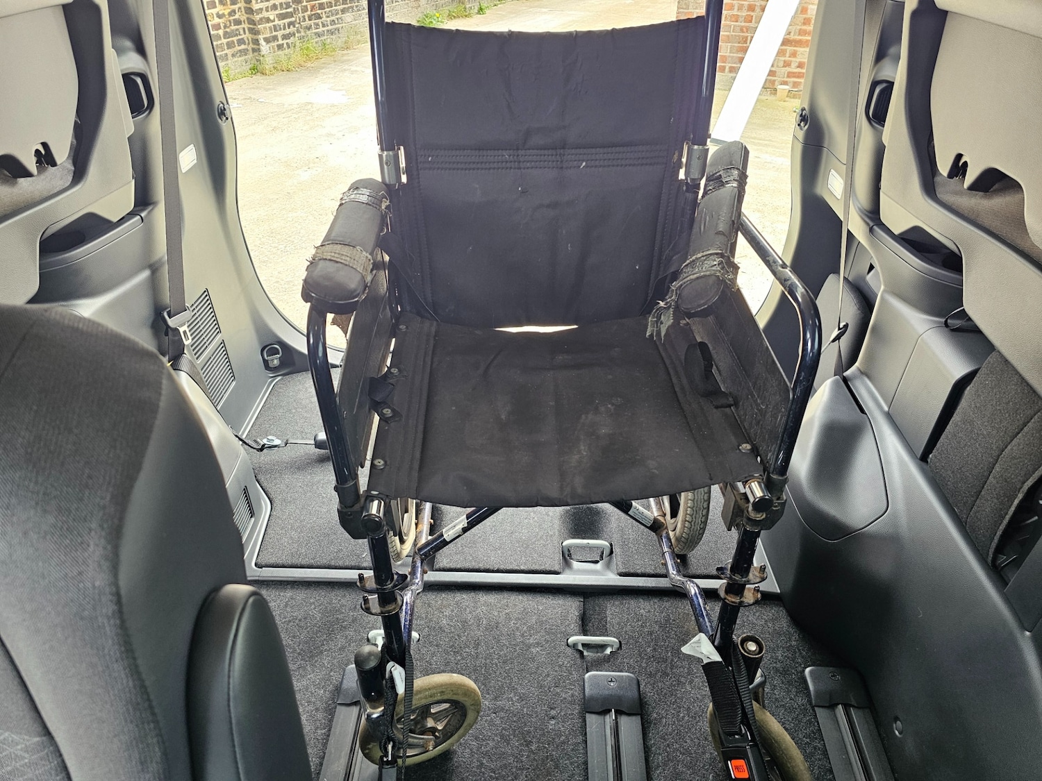 Used Toyota Noah 2024 for sale - 78198849: Photo 23