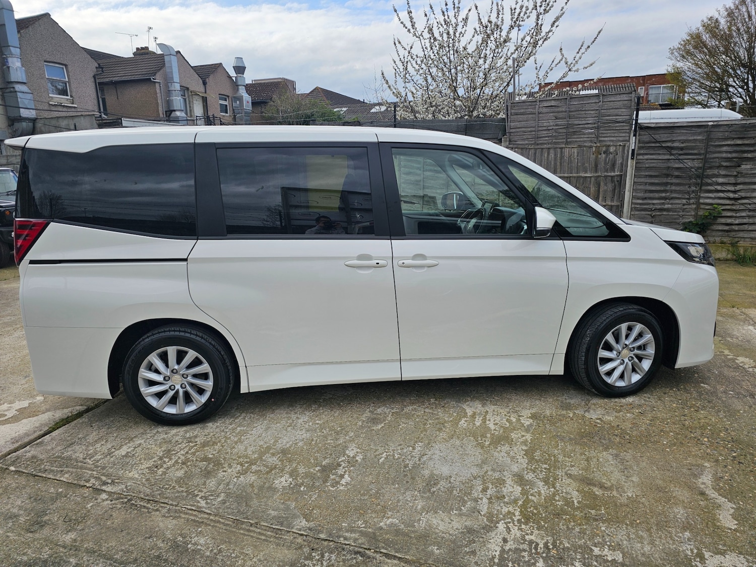 Used Toyota Noah 2024 for sale - 78198849: Photo 31
