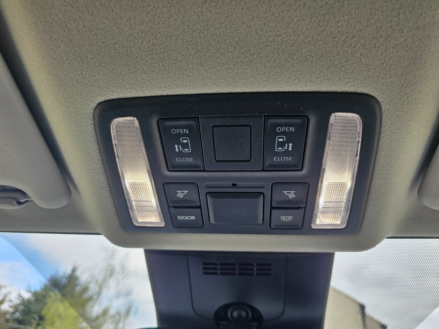 Used Toyota Noah 2024 for sale - 78198849: Photo 68