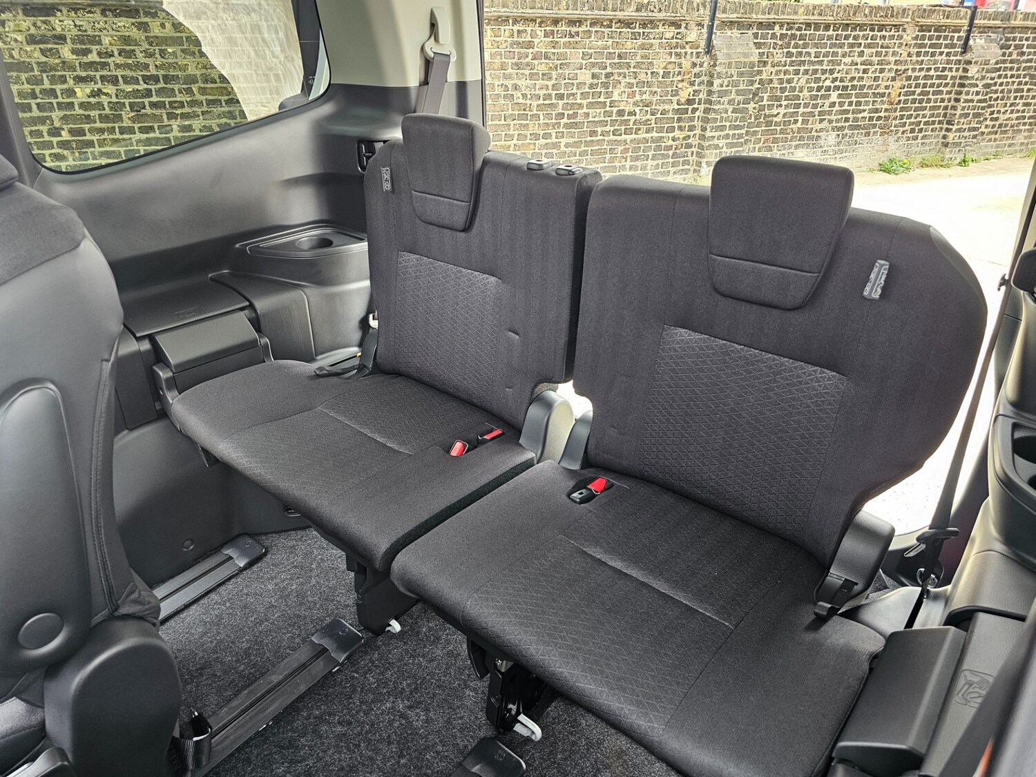 Used Toyota Noah 2024 for sale - 78198849: Photo 76