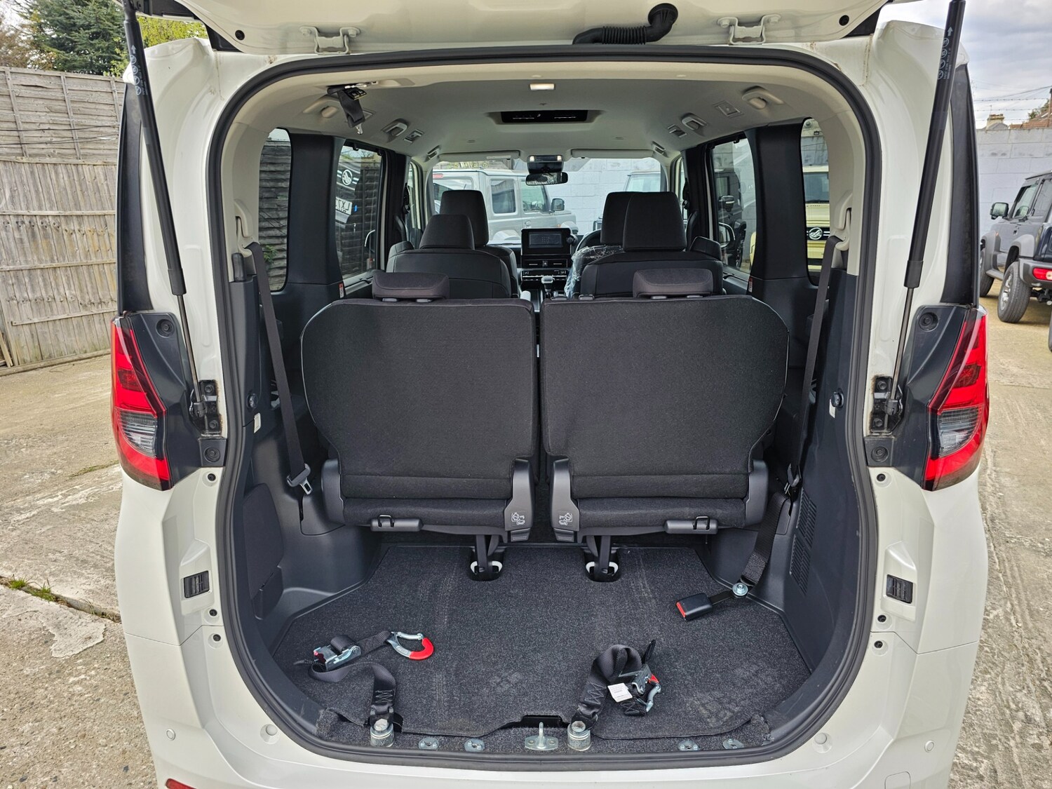 Used Toyota Noah 2024 for sale - 78198849: Photo 78