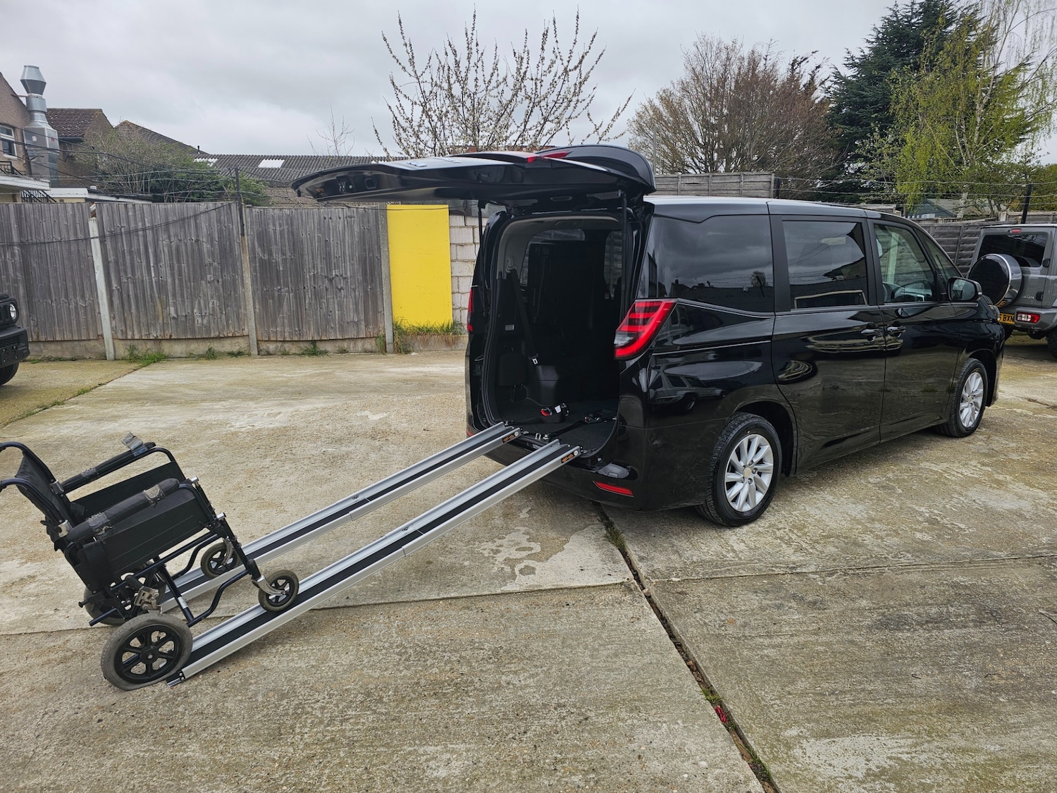 Used Toyota Voxy 2025 for sale - 78209702: Photo 12