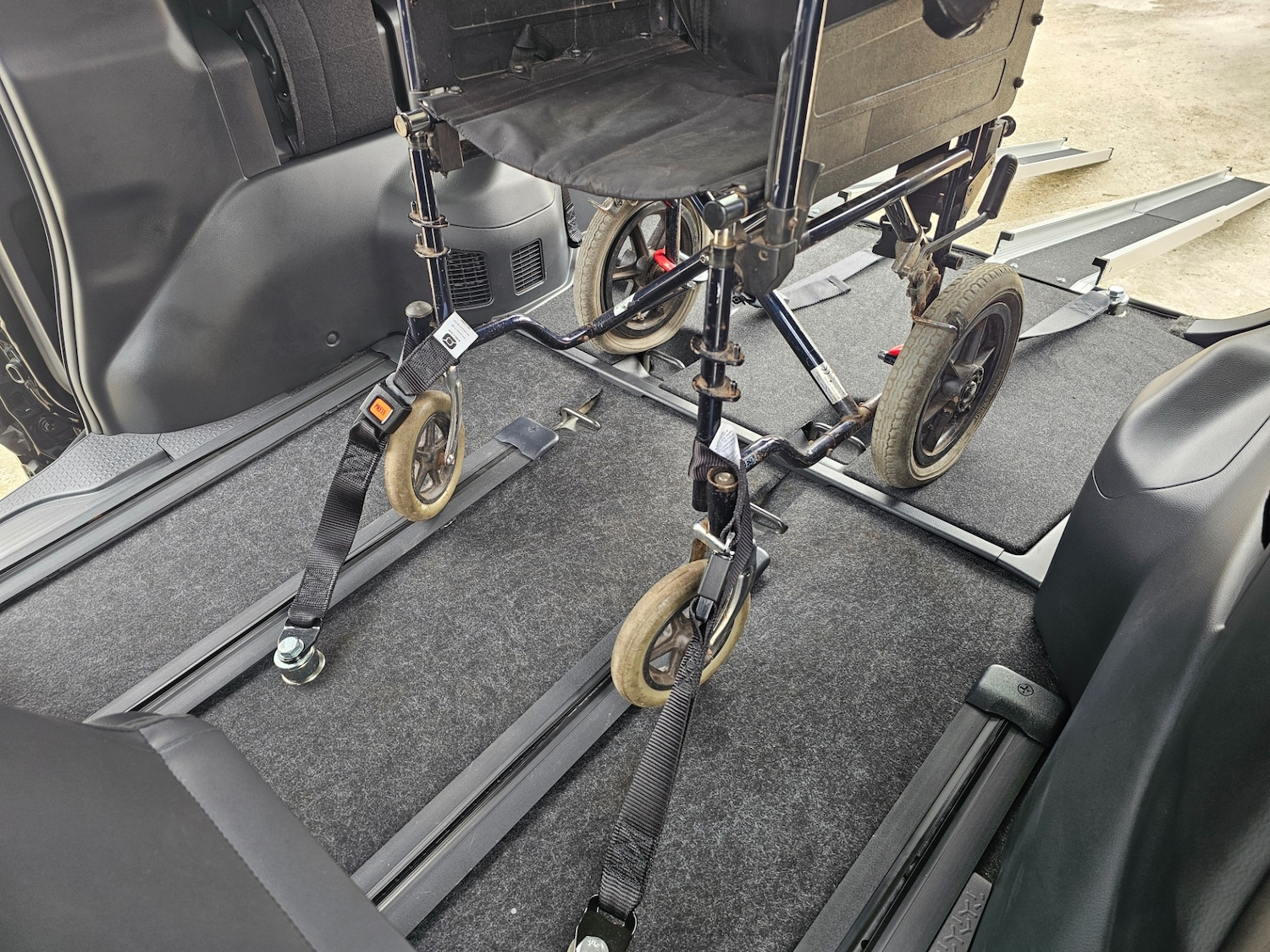 Used Toyota Voxy 2025 for sale - 78209702: Photo 21