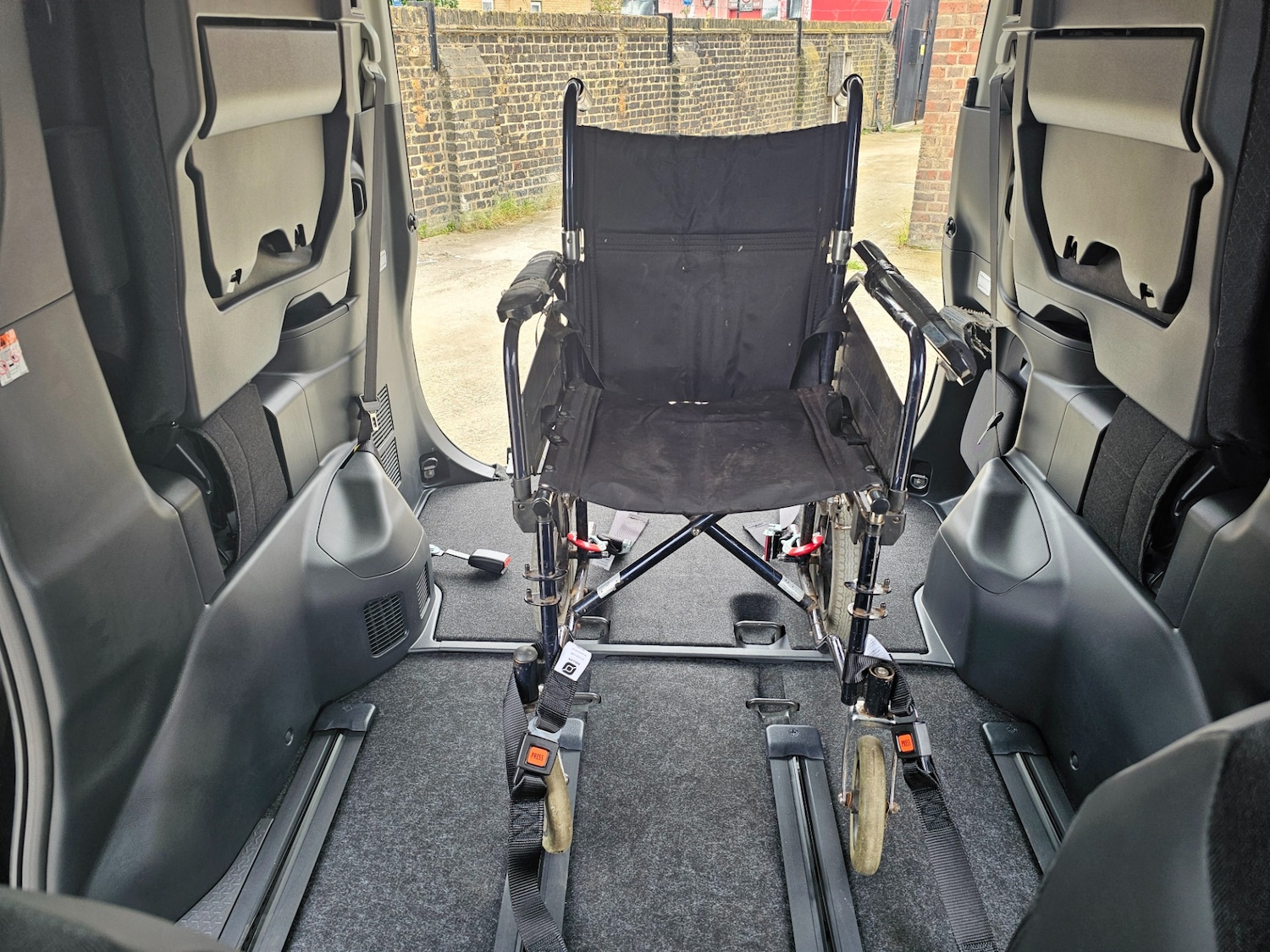 Used Toyota Voxy 2025 for sale - 78209702: Photo 22