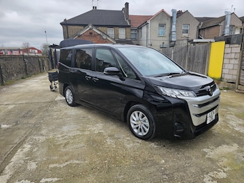 Used Toyota Voxy 2024 for sale - 78209702: Photo