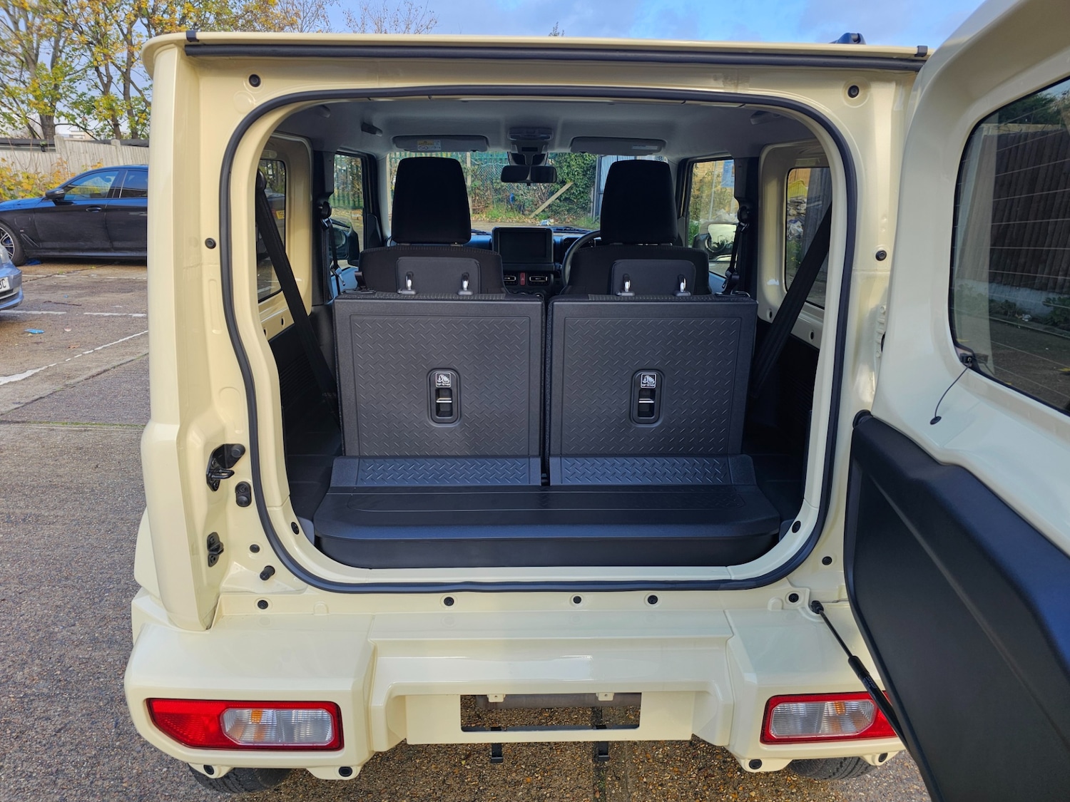 Used Suzuki Jimny 2024 for sale - 75723500: Photo 75