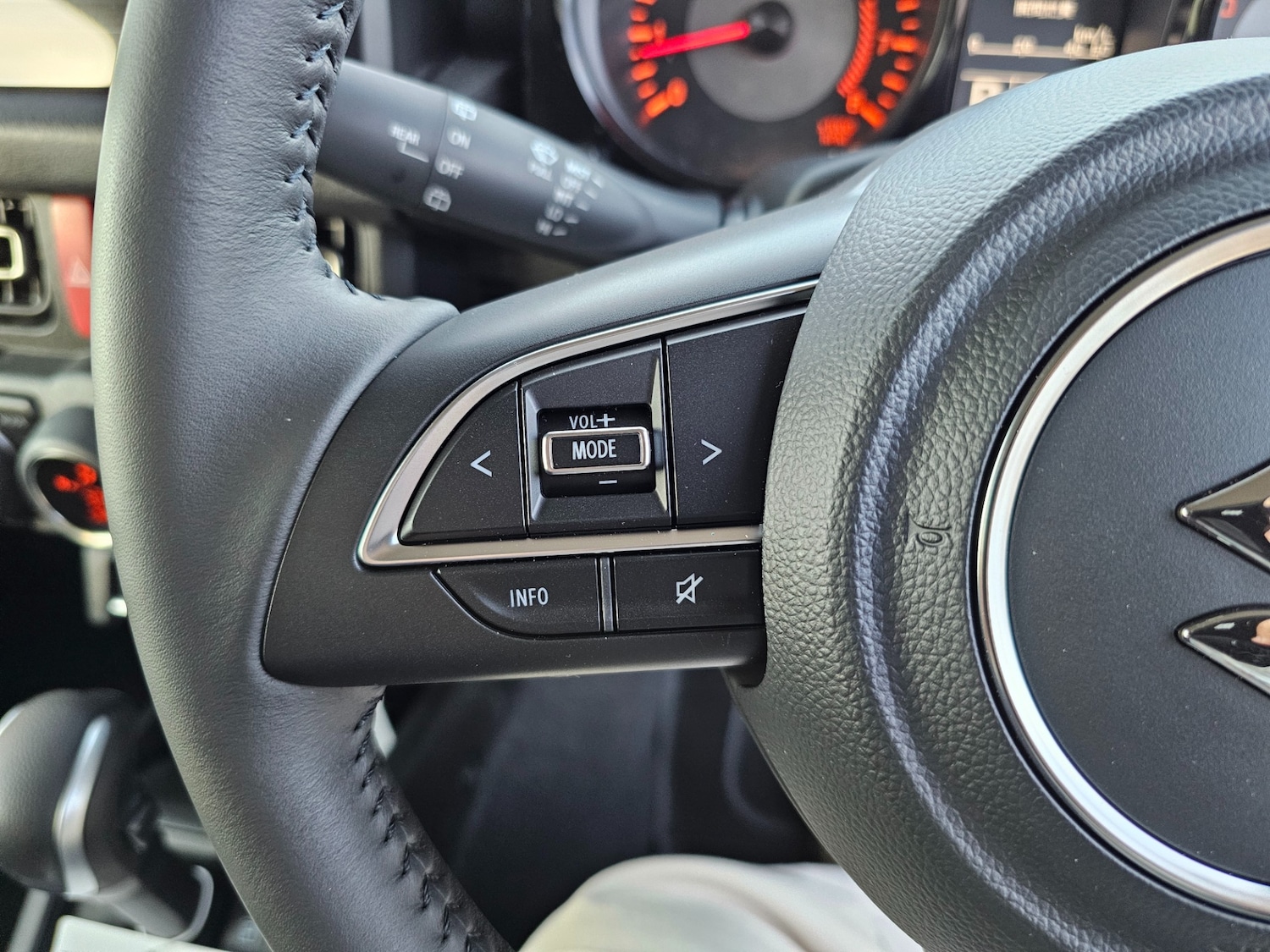 Used Suzuki Jimny 2025 for sale - 76589731: Photo 51