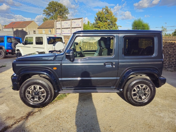 Used Suzuki Jimny 2023 for sale - 75571468: Photo 4
