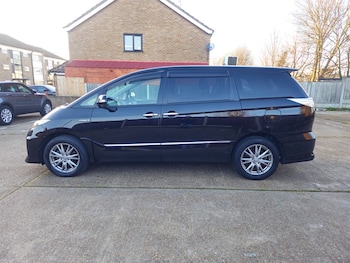 Used Toyota Estima 2013 for sale - 75570006: Photo