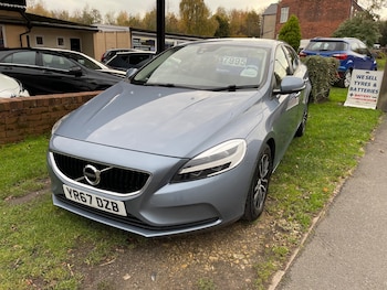 Used Volvo V40 2017 for sale - 76505176: Photo