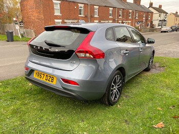 Used Volvo V40 2017 for sale - 76505176: Photo