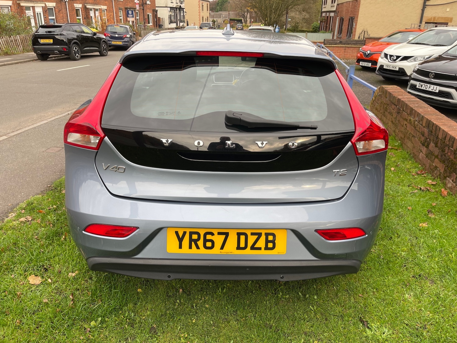 Used Volvo V40 2017 for sale - 76505176: Photo 6