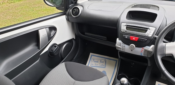 Used Toyota AYGO 2013 for sale - 76011983: Photo 35