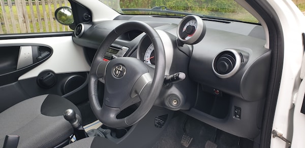 Used Toyota AYGO 2013 for sale - 76011983: Photo 38