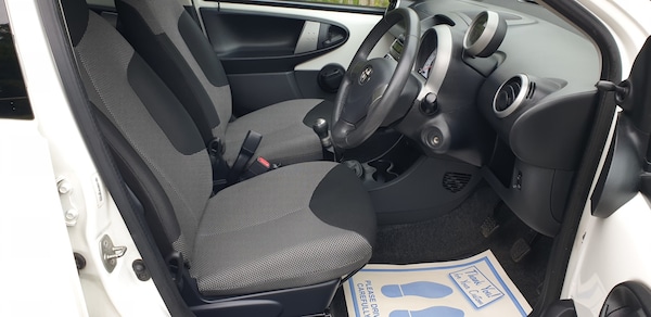 Used Toyota AYGO 2013 for sale - 76011983: Photo 39