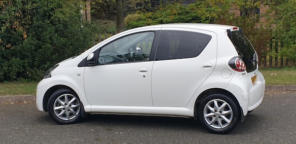 Used Toyota AYGO 2013 for sale - 76011983: Photo 3