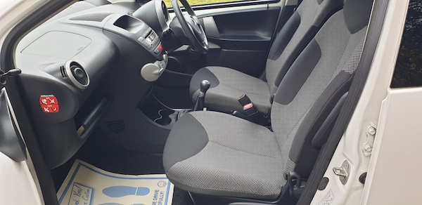 Used Toyota AYGO 2013 for sale - 76011983: Photo 43