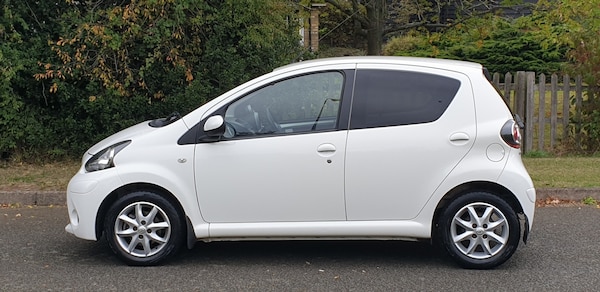 Used Toyota AYGO 2013 for sale - 76011983: Photo 9