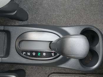 2012 (12) - 1.3 EZi 5dr Auto
