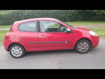 Used Renault Clio 2010 for sale - 74840229: Photo