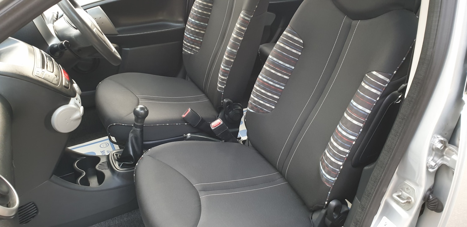 Vehicle 29