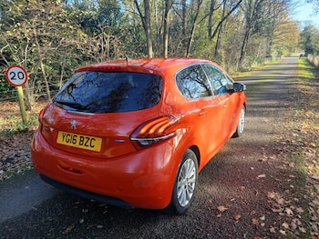 Used Peugeot 208 2016 for sale - 76612816: Photo