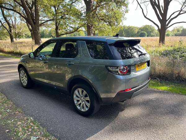 Used Land Rover Discovery Sport 2016 for sale - 76189284: Photo 10