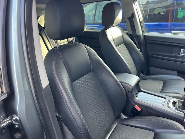 Used Land Rover Discovery Sport 2016 for sale - 76189284: Photo 26