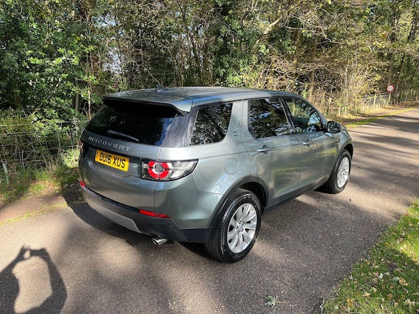 Used Land Rover Discovery Sport 2016 for sale - 76189284: Photo 8