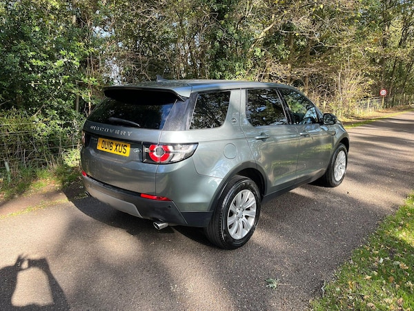 Used Land Rover Discovery Sport 2016 for sale - 76189284: Photo 9