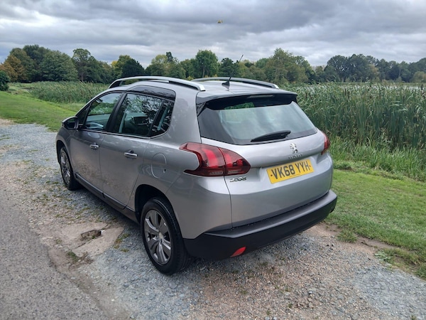 Used Peugeot 2008 2018 for sale - 76201022: Photo 11