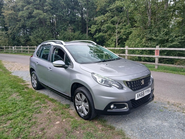 Used Peugeot 2008 2018 for sale - 76201022: Photo 15