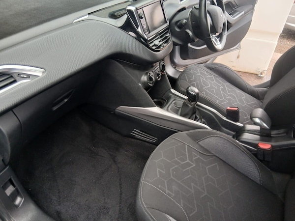 Used Peugeot 2008 2018 for sale - 76201022: Photo 16